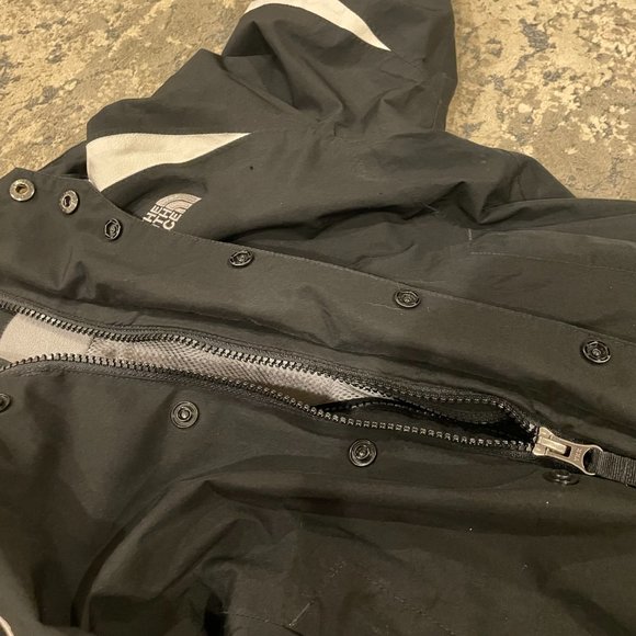 North Face Girl's Jacket HyVent RN 61661 CA 30516 Black White Size 6 - Picture 2 of 6